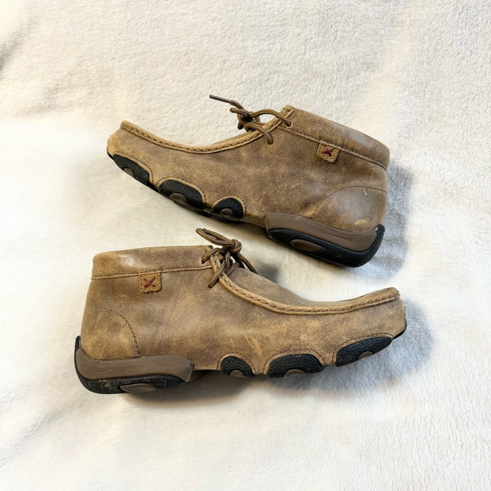 Twisted X | Driving Moc